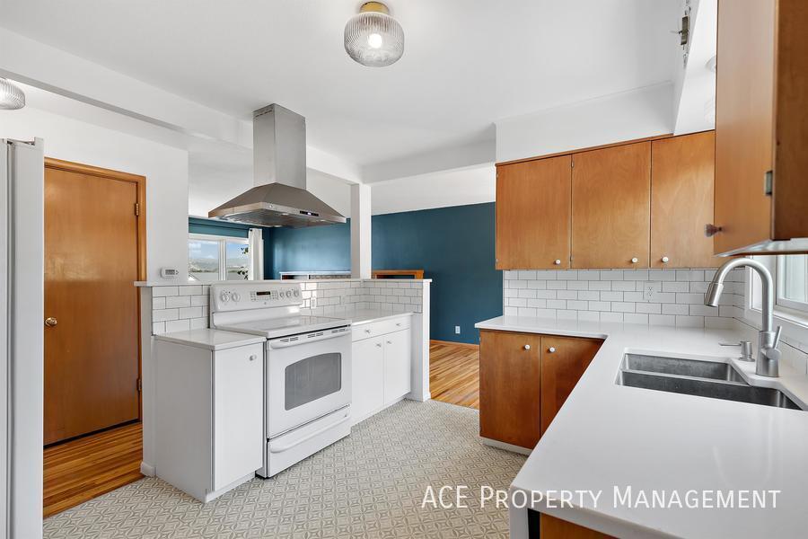 Foto principal - 2028 Stirling St