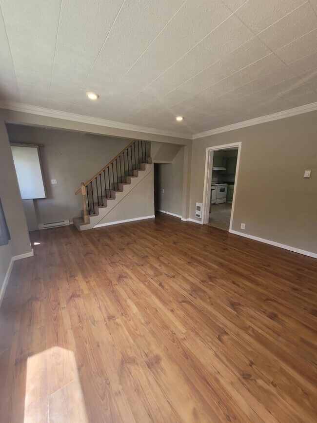 Photo du bâtiment - 415-411 11 Ave E