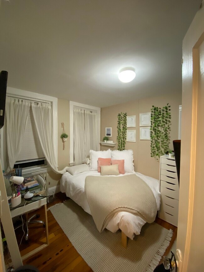 Foto del edificio - 218 Hanover St