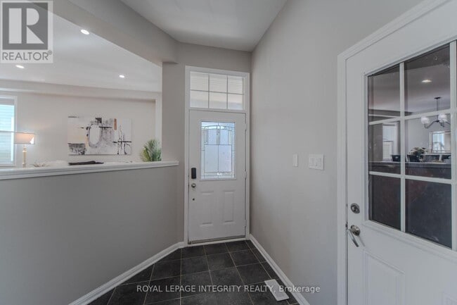 Photo du bâtiment - 214 Huntsville Dr