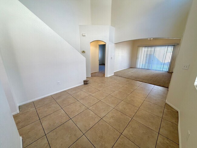 Foto del edificio - 1021 Miradero Ln