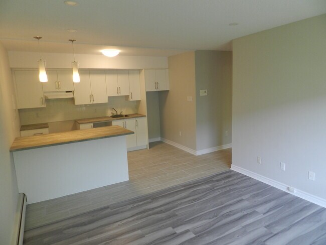 Photo du bâtiment - 7 Rufus Ave