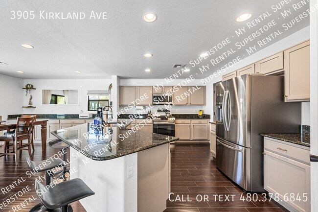 Foto del edificio - 3905 Kirkland Ave