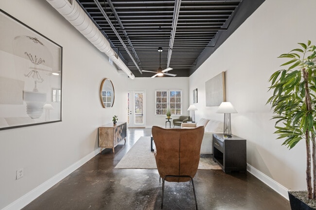 Building Photo - The Lofts in Town Square