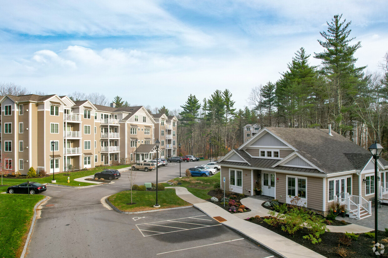 Building Photo - Ray Farm Exeter