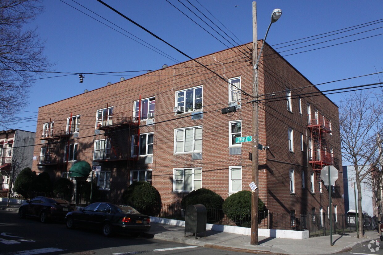 Building Photo - 4067 Lowerre Pl