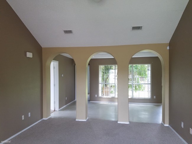 Building Photo - 4 br, 2 bath House - 400 Plata Dr