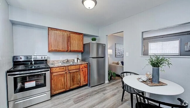 Building Photo - Fountain Square Townhomes