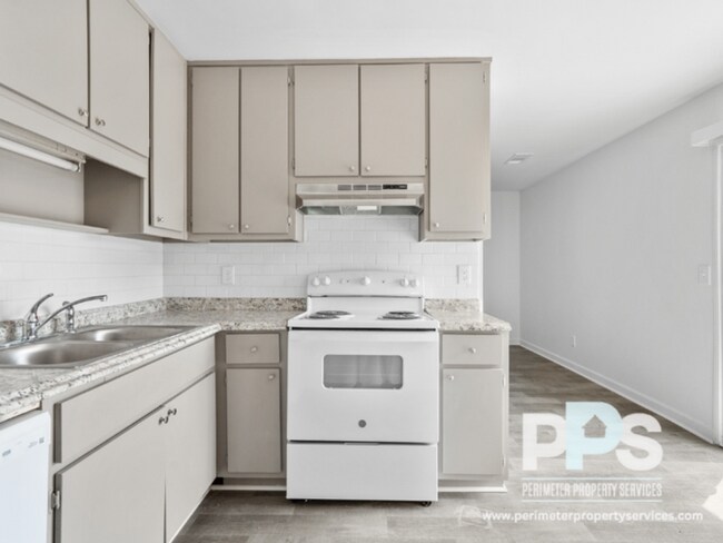 Foto del edificio - 1510-1512-1514 Pine Log Road