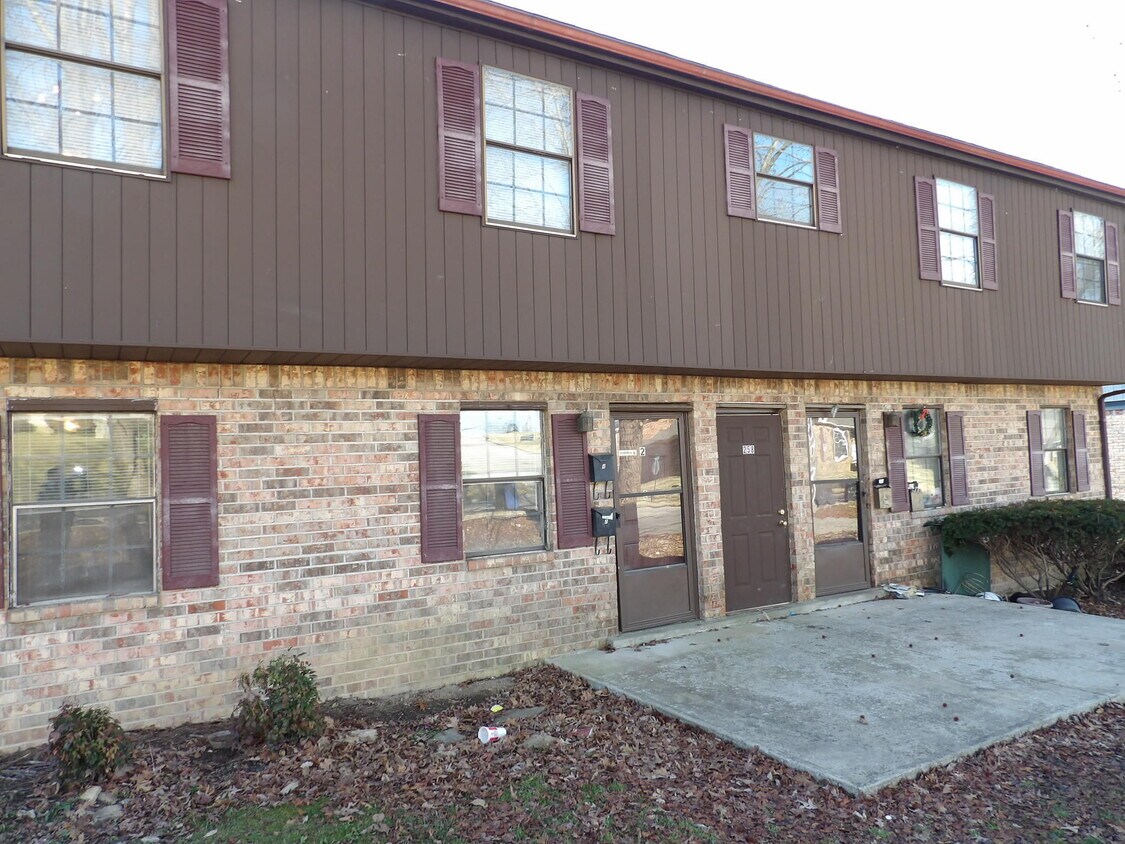 Primary Photo - 258 Meadowview Dr