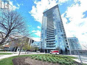 Building Photo - 62 Forest Manor Rd