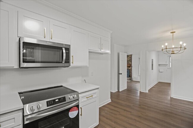 Building Photo - 2321 Queen Ann Rd