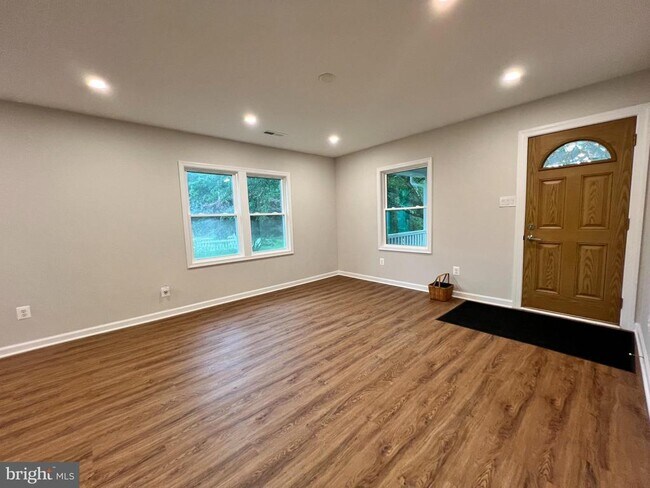 Foto del edificio - 34 Hornets Nest Ln