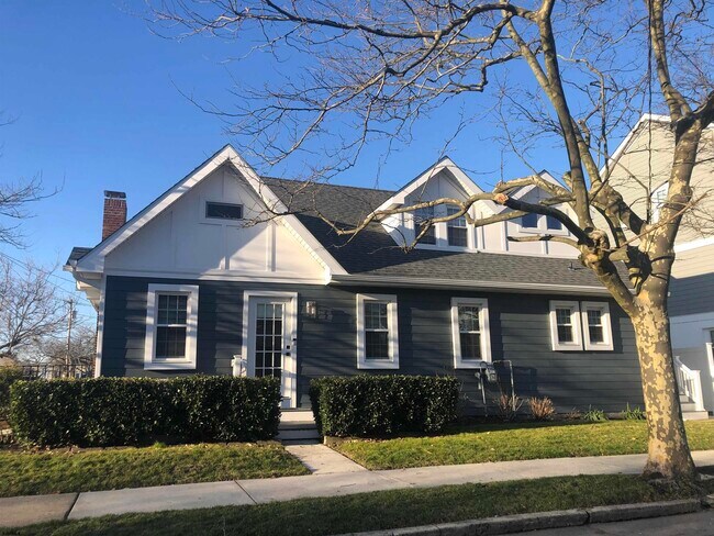Foto del edificio - 101 N Richards Ave