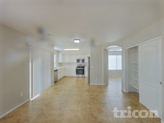 Foto del edificio - 21201 N Conlon Rd