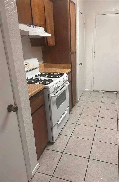 Foto del edificio - 10708 Newmont Rd