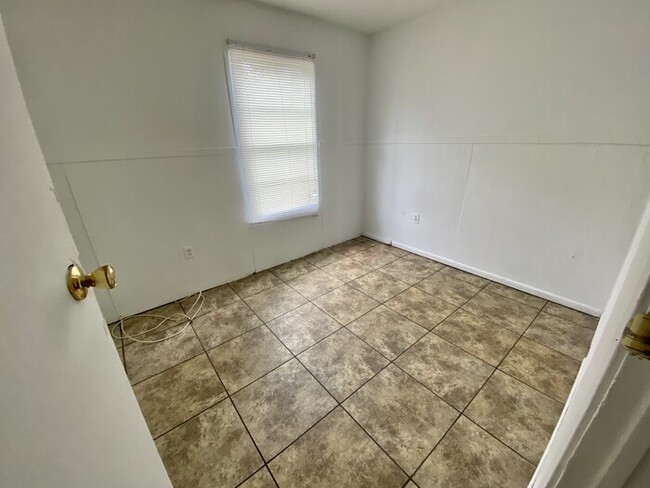 Building Photo - Magnolia Park Rental