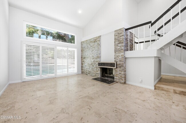 Foto del edificio - 681 Triunfo Canyon Rd