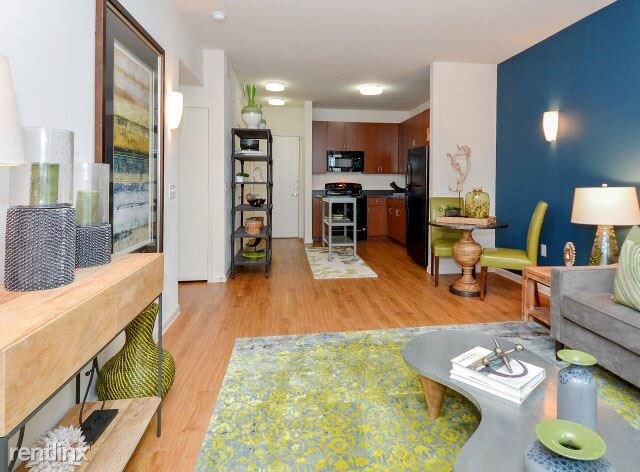 Building Photo - 1 br, 1 bath Apartment - 445 Coneflower Dr