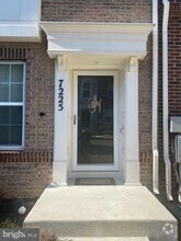 Building Photo - 7225 Barrberry Ln