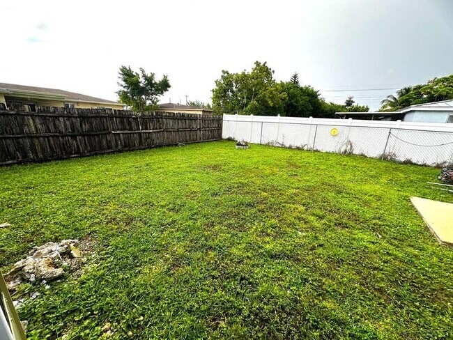 Building Photo - 11150 Delta Cir