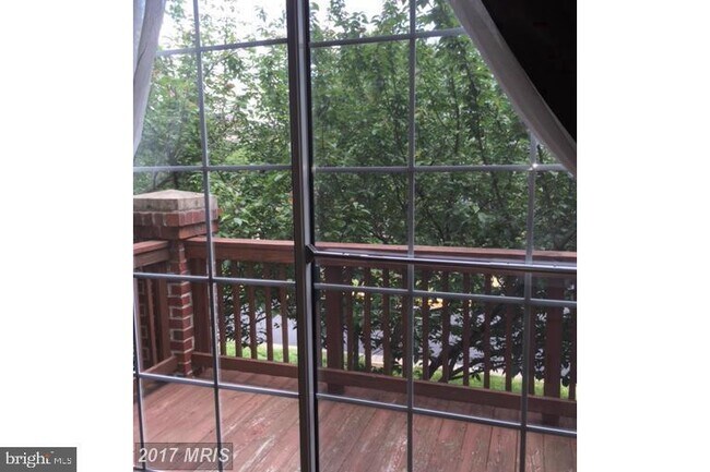 Foto del edificio - 4060 Fountainside Ln