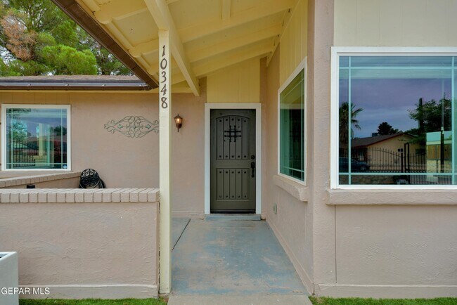 Foto del edificio - 10348 Darin Rd