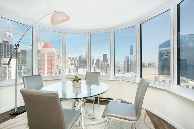 Foto del edificio - 330 E 38th St