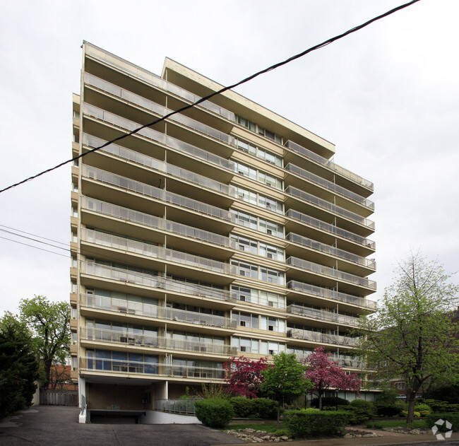Building Photo - Balmoral Terrace