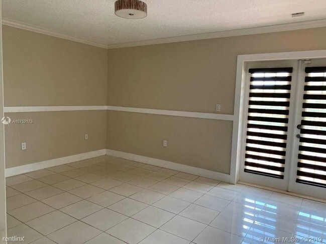 Foto del edificio - 12260 SW 10th Terrace
