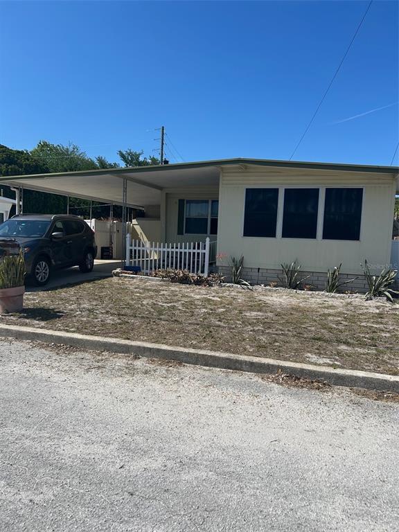 Foto del edificio - 2574 Arbelia St