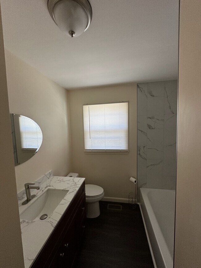 Baño - 261 Belcher Rd