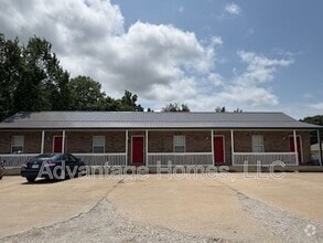 Building Photo - 801 Johnson Cir