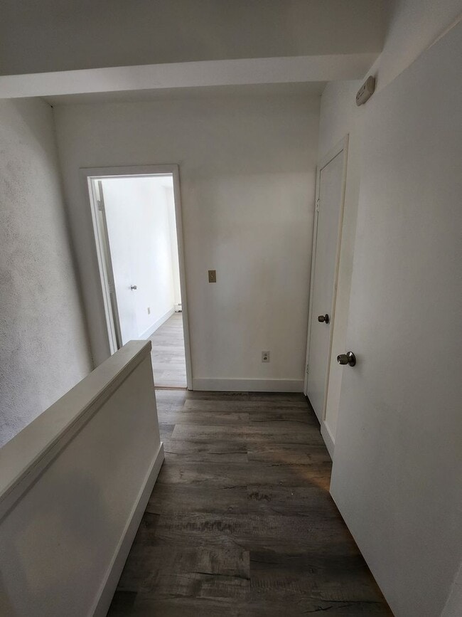 Building Photo - Row Home For Rent with Fenced in BackYard