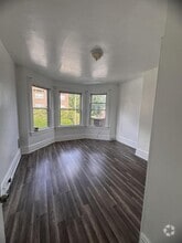 Building Photo - 585 Forest Ave
