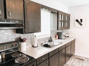 Building Photo - 4418 3rd Ave
