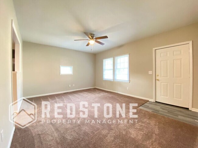 Building Photo - 446 Avon Ave