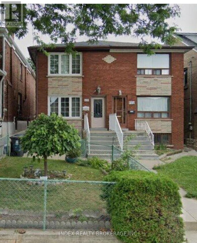 Photo principale - 123 MCROBERTS Ave