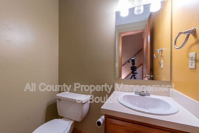 Building Photo - 3917 Paseo Del Prado