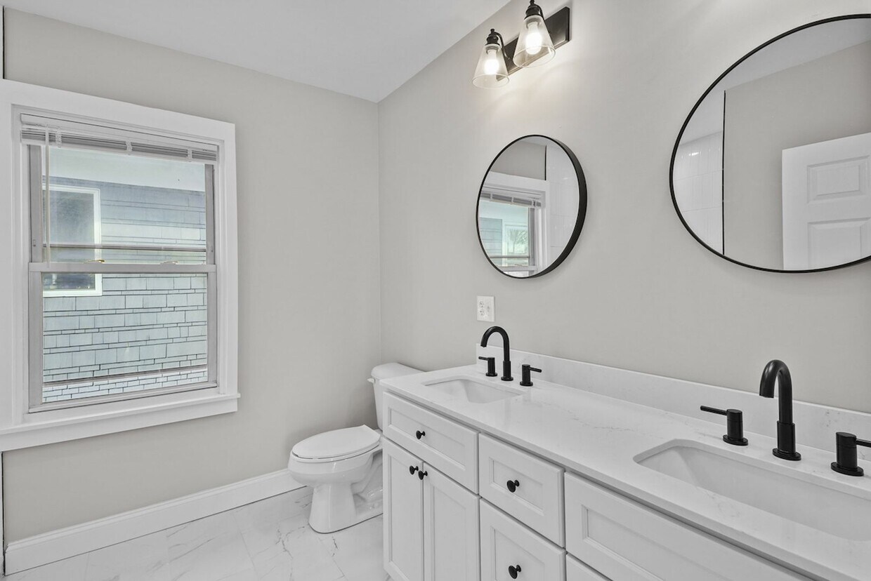 Foto principal - 460-462 Eaton St.