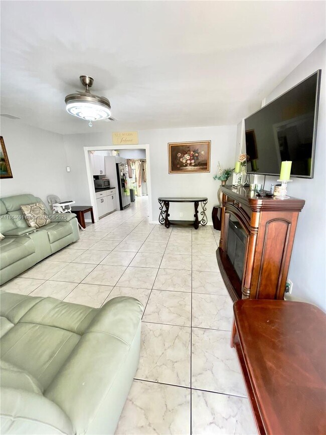 Foto del edificio - 2301 NW 55th St