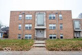Foto principal - 146 E 19th St