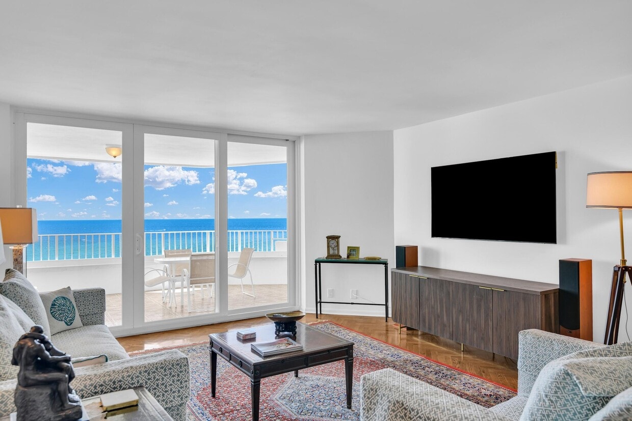 Primary Photo - 500 S Ocean Blvd