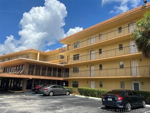 Building Photo - 9273 SW 8th St