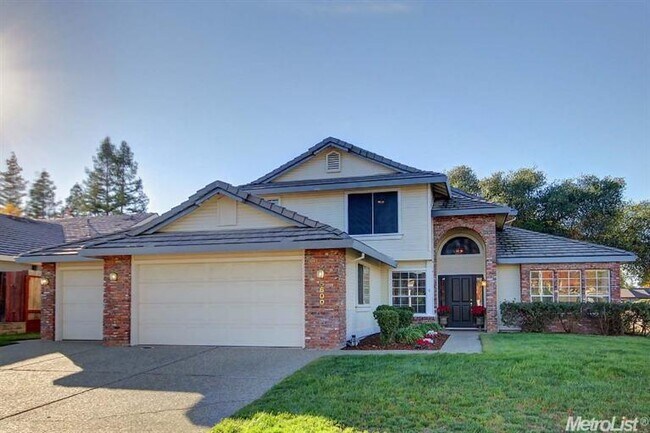 Building Photo - 5600 Montclair Cir