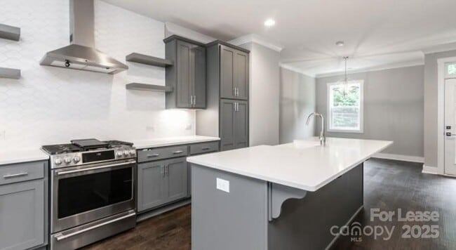 Foto del edificio - 1134 E 36th St