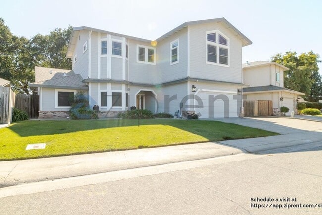 Building Photo - 5912 Laguna Villa Way