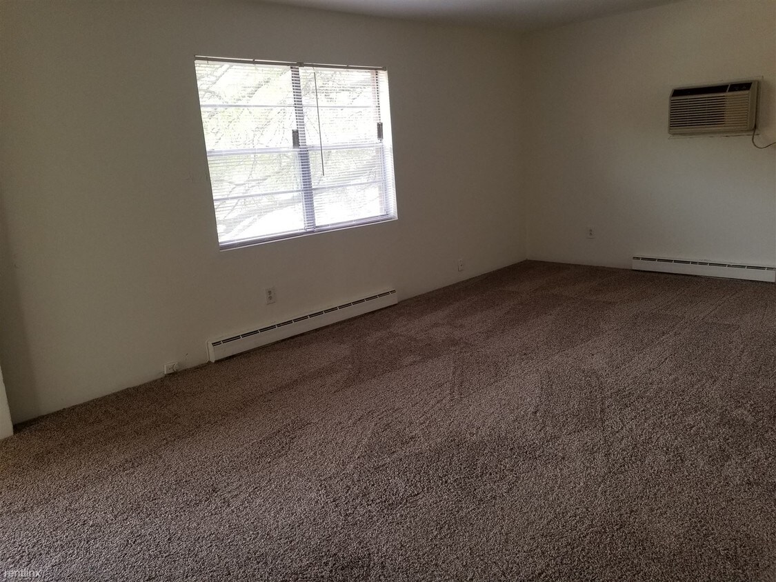 Primary Photo - 1 br, 1 bath Apartment - Carolyn Apartments