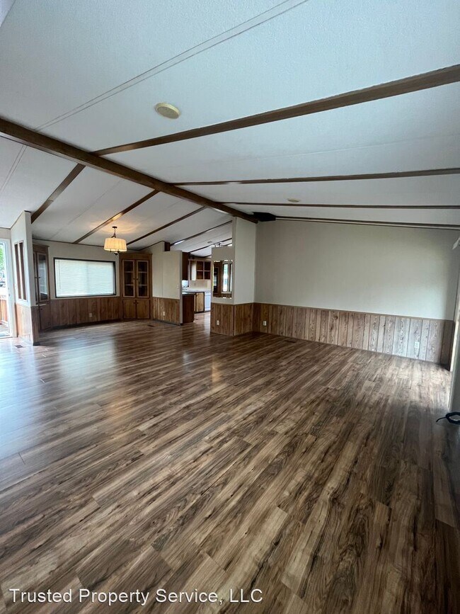Building Photo - 3 br, 2 bath House - 38500 McKenzie Highway