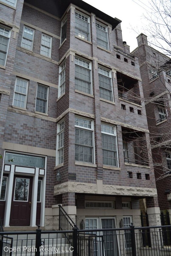 Foto principal - 3838 N Clark St